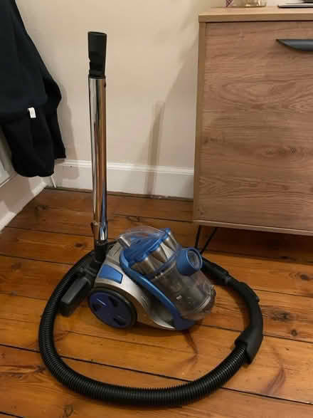 Photo of free Working Bagless Vytronix Vaccuum (EH3) #2