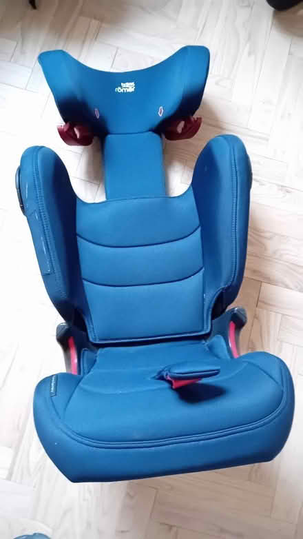 Photo of free Car seat (BD7) #3