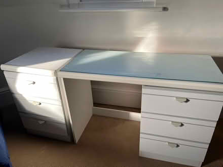Photo of free White Drawer units (TW1) #2