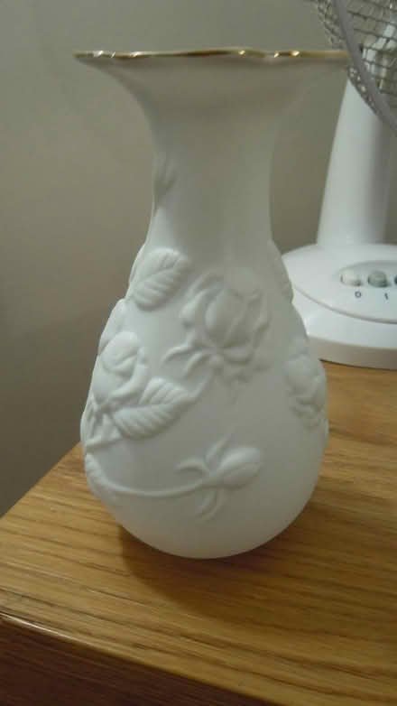 Photo of free white vase 16cm (langport) #2