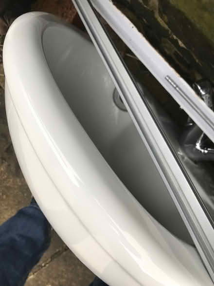 Photo of free Various bathroom items (Shipley, BD18) #1