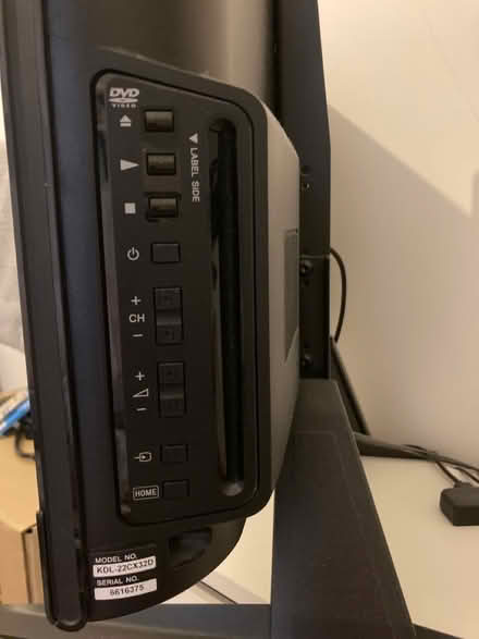 Photo of free Sony Bravia KDL TV (SE19) #2