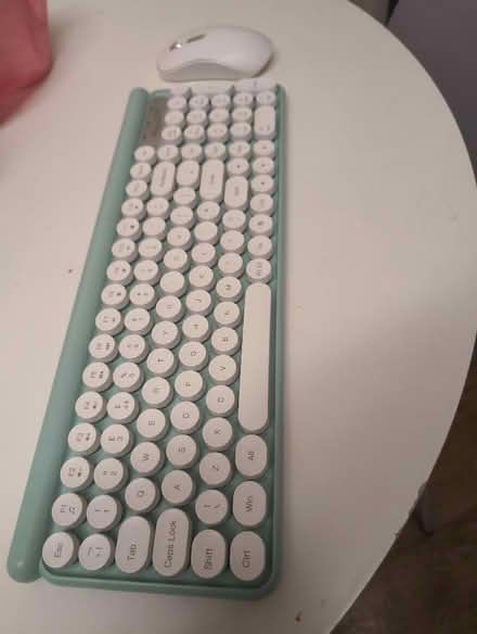Photo of free Wireless Keyboard (Sandridge AL4) #2