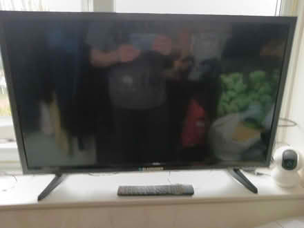 Photo of free 32 inch working TV (AL10) #1