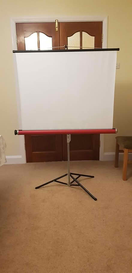 Photo of free Projector screen (St Albans) #1
