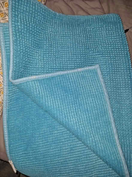 Photo of free Bathroom mat (WD23 Bushey) #1
