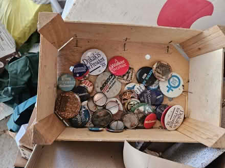 Photo of free Vintage political buttons (60302) #1