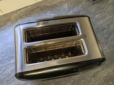 Photo of free Kitchen Aid 2-Slice Electric Toaster (Bedwell SG1) #3