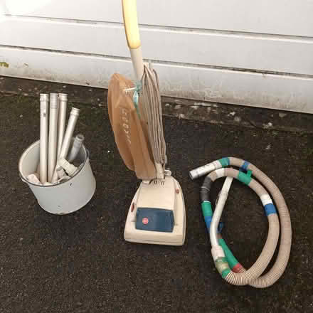 Photo of free Hoover Junior (Weston) #2