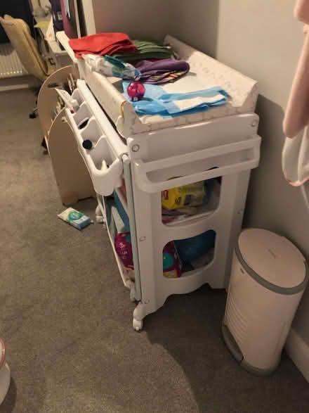 Photo of free Baby Changing Station in perfect condition (Balham SW12) #1