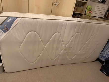 Photo of free Single mattress (Greenhithe DA9) #1