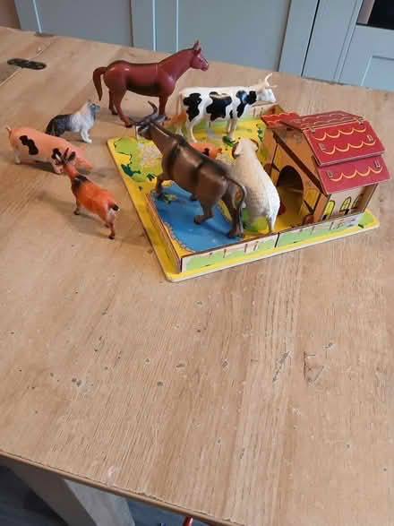 Photo of free HUGE wooden train set (MK4) #3