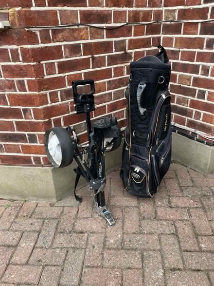 Photo of free Golf bag with trolley (Hinchley Wood KT10) #1