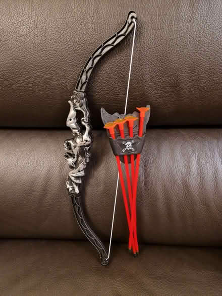 Photo of free Kids bow and arrows (Culham OX14) #1