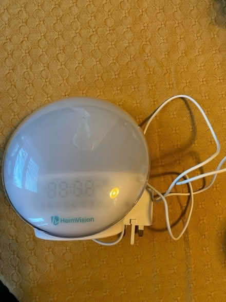 Photo of free SAD lamp alarm clock (Benslow SG5) #1