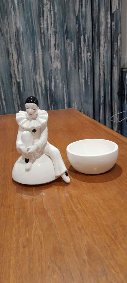 Photo of free Pierrette figurine knick knack (Whitegrove RG42) #2