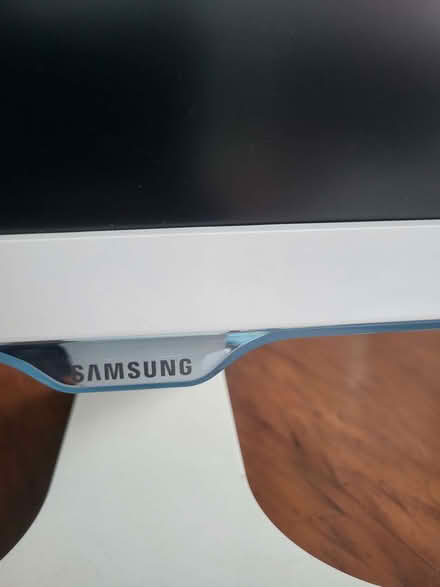 Photo of free Monitor Samsung S22E3981H (Cromer NR27) #1