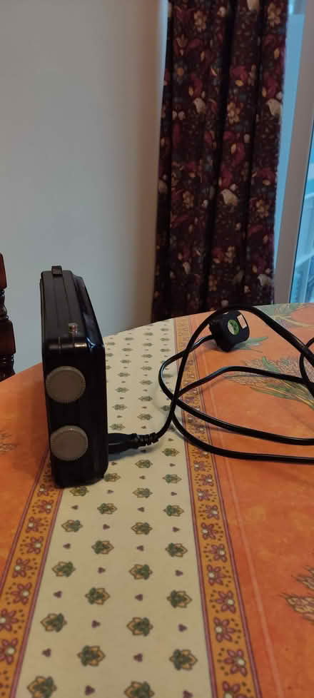 Photo of free PHILIPS Radio ,battery or powered (Titchfield Common PO14) #2