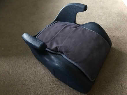 Photo of free Car booster seat (Shippon OX14) #1