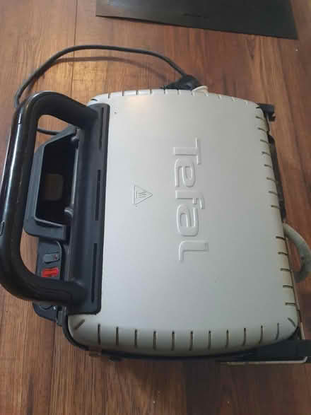 Photo of free Tefal electric grill and Hob grill (S2, Heeley) #3