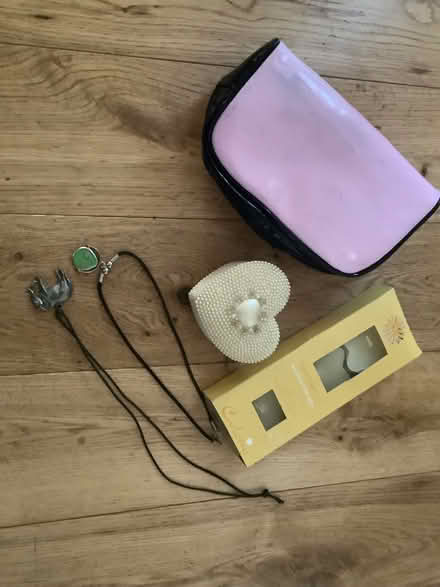 Photo of free Assorted items (Fernhill GU17) #3