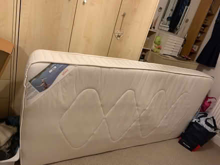 Photo of free Single mattress (Greenhithe DA9) #2