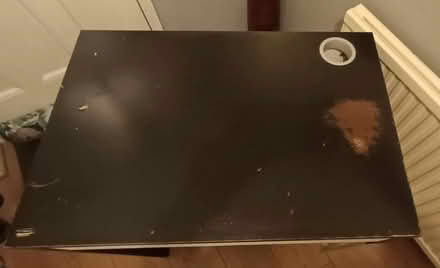 Photo of free Black and white ikea desk (West Wickham) #2