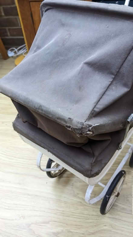 Photo of free Vintage tatty dolls pram (Finchampstead RG40) #4