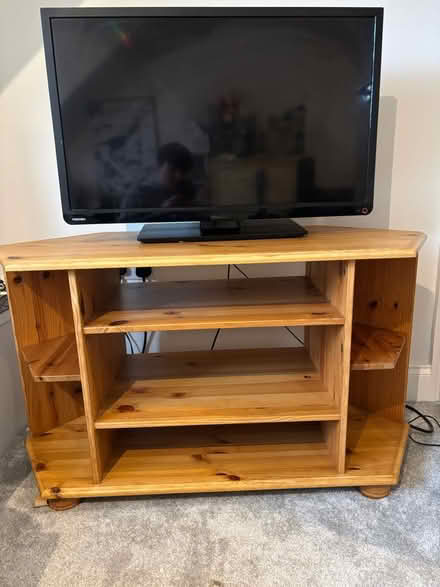 Photo of free TV cabinet (RG8 Whitchurch Hill) #1