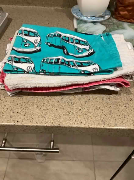 Photo of free Tea towels (BN16 /DQ) #1