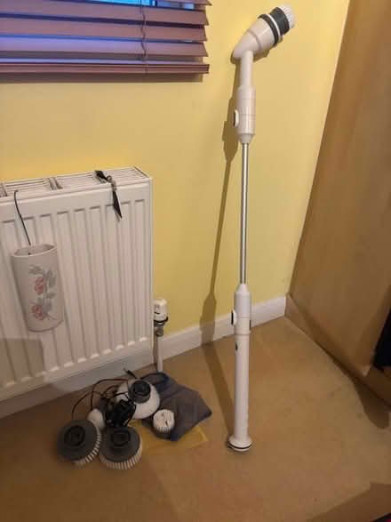 Photo of free Electric cleaning brush (Manningtree CO11) #1