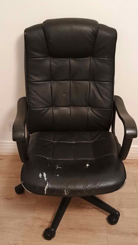 Photo of free Office chair. (Eastbourne BN20) #1