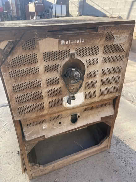 Photo of free Antique TV (PDN & Golf Course Rd) #1