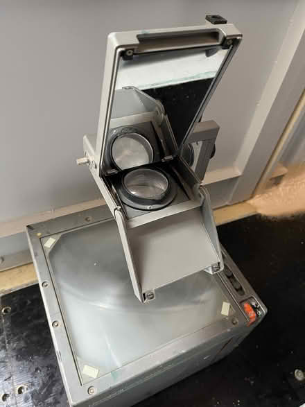 Photo of free Overhead projector(transparencies) (Bronte) #2