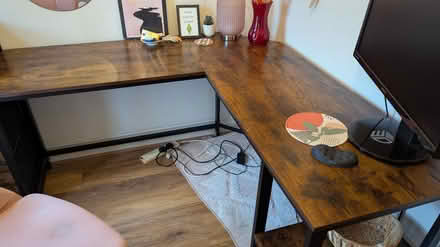 Photo of free Corner desk and chest of drawers (Sevenoaks) #1
