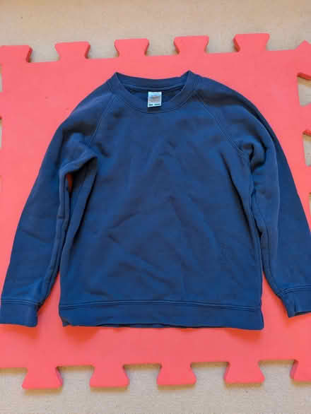 Photo of free Preloved Navy Blue Kids Sweatshirt 5-6 YO (Warley CM14) #1