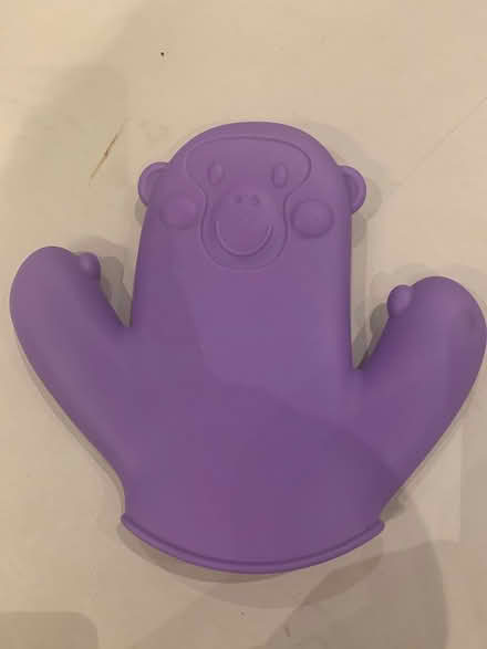 Photo of free Oven glove (Kennington) #2