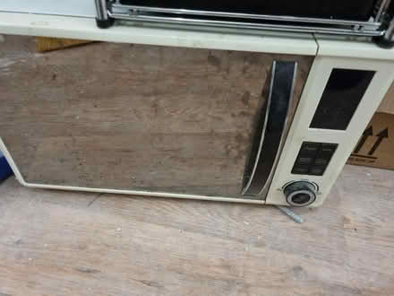 Photo of free Cream microwave (Osmaston derby) #1