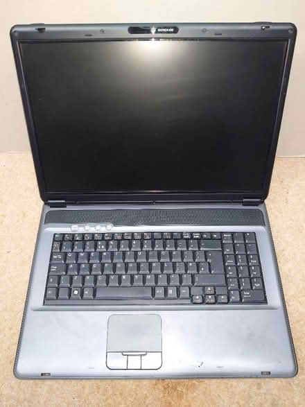Photo of free DEAD** 17" Laptop Novatech (Southport PR9) #1