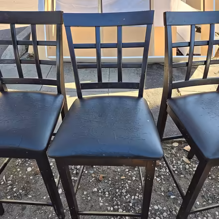 Photo of free High Chairs Curbside (365 Chiquita Av MV) #1