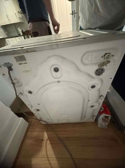 Photo of free Beko integrated washing machine (Raynes Park SW20) #3