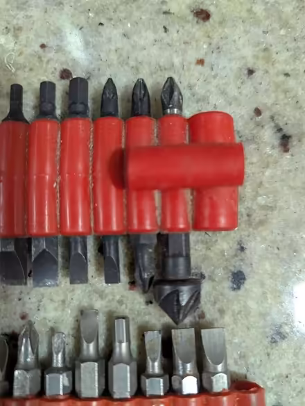Photo of free Screw & flat head screwdriver set red (Grangeway area NN10) #4