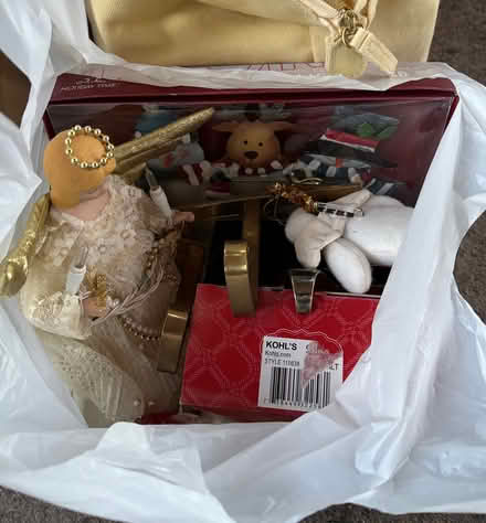 Photo of free Christmas decorations (Wilmington) #3