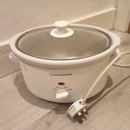 Photo of free Slow cooker (Luton LU1) #1