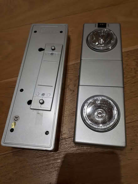 Photo of free Battery operated wall lights - 2 (Dulwich SE21) #1