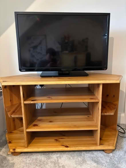 Photo of free TV cabinet (RG8 Whitchurch Hill) #2