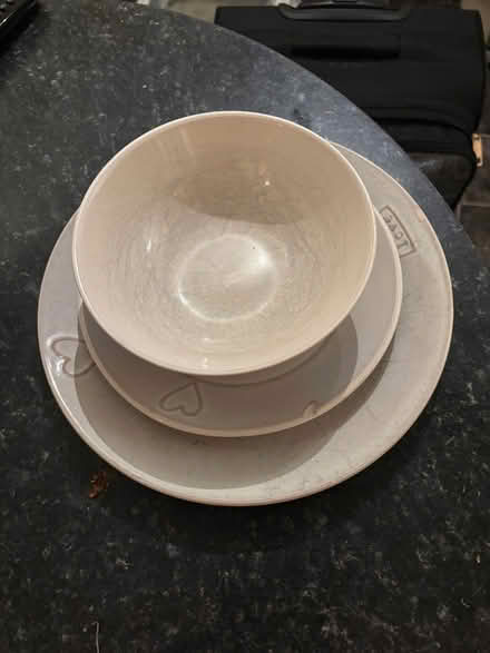 Photo of free 6 piece plate and bowl set (Wollaton NG8) #1