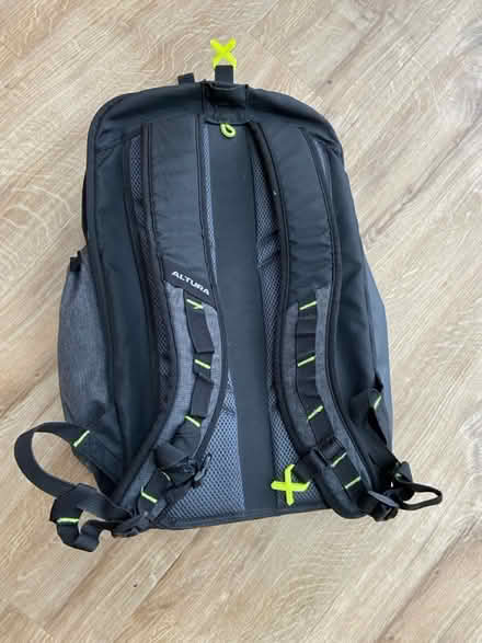Photo of free Bike panier / rucksack (Tonbridge TN10) #2
