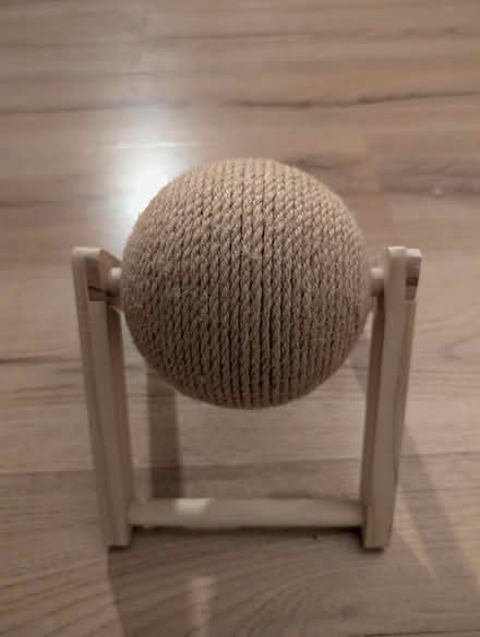 Photo of free Yarn cat toy (G31 Glasgow) #2