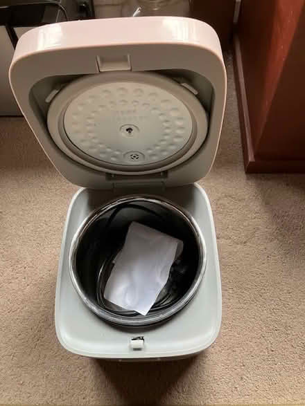 Photo of free rice cooker runs on 220 volts (south sunnyvale) #1